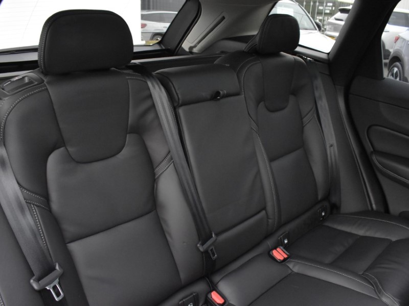 2025 (25) VOLVO XC60 2.0 B5P Ultra Dark 5dr AWD Geartronic 5086182