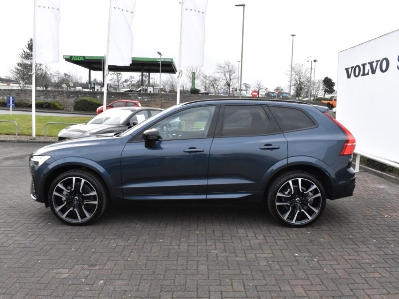 2025 (25) VOLVO XC60 2.0 B5P Ultra Dark 5dr AWD Geartronic 5086151