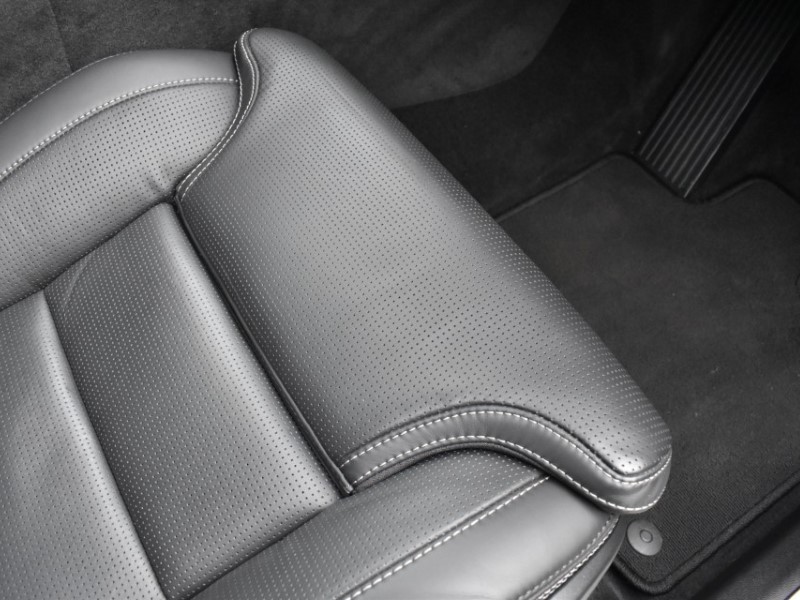 2025 (25) VOLVO XC60 2.0 B5P Ultra Dark 5dr AWD Geartronic 5086176