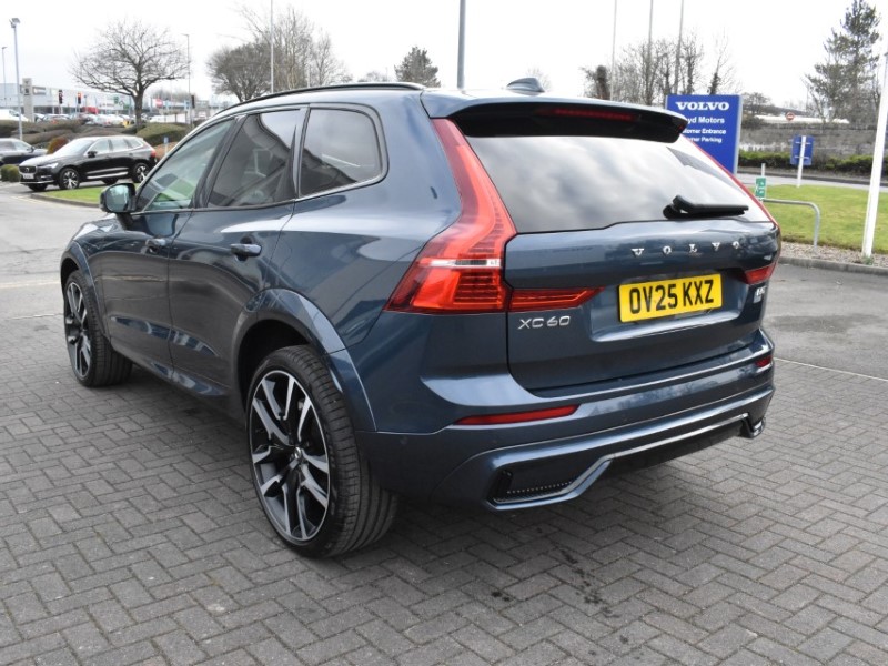 2025 (25) VOLVO XC60 2.0 B5P Ultra Dark 5dr AWD Geartronic 5086149