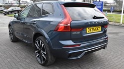 2025 (25) VOLVO XC60 2.0 B5P Ultra Dark 5dr AWD Geartronic 5086149
