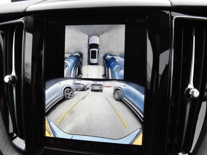 2025 (25) VOLVO XC60 2.0 B5P Ultra Dark 5dr AWD Geartronic 5086152