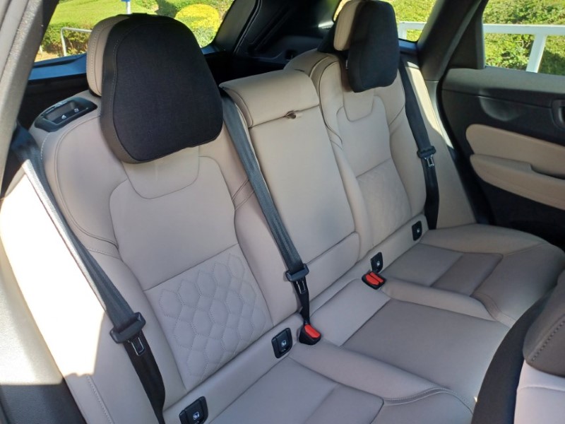 2026 (26) VOLVO XC60 2.0 B5P Plus Dark 5dr AWD Geartronic 5520799