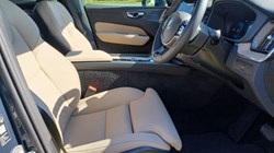 2026 (26) VOLVO XC60 2.0 B5P Plus Dark 5dr AWD Geartronic 5520817
