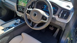 2026 (26) VOLVO XC60 2.0 B5P Plus Dark 5dr AWD Geartronic 5520816