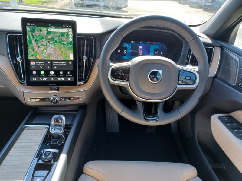 2026 (26) VOLVO XC60 2.0 B5P Plus Dark 5dr AWD Geartronic 5520822