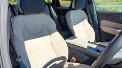 2026 (26) VOLVO XC60 2.0 B5P Plus Dark 5dr AWD Geartronic 5520821