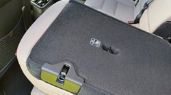 2026 (26) VOLVO XC60 2.0 B5P Plus Dark 5dr AWD Geartronic 5520828