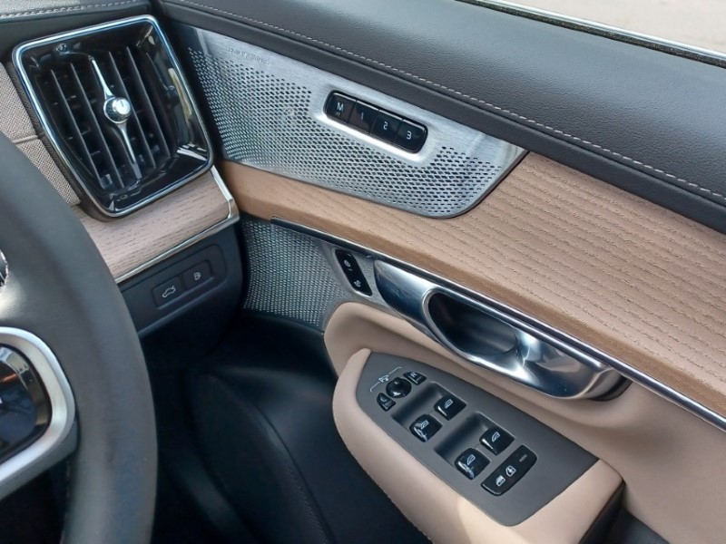 2026 (26) VOLVO XC90 2.0 T8 PHEV Ultra Dark 5dr AWD Geartronic 5341148