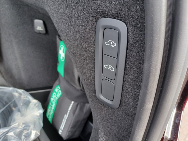 2026 (26) VOLVO XC90 2.0 T8 PHEV Ultra Dark 5dr AWD Geartronic 5341227