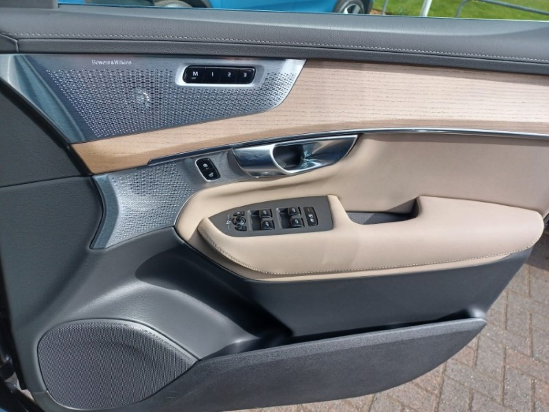 2026 (26) VOLVO XC90 2.0 T8 PHEV Ultra Dark 5dr AWD Geartronic 5341163