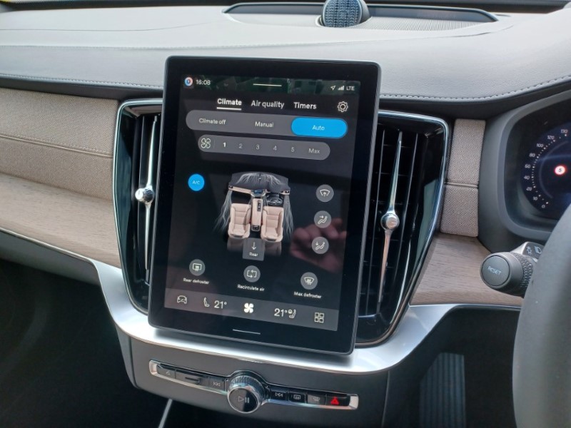 2026 (26) VOLVO XC90 2.0 T8 PHEV Ultra Dark 5dr AWD Geartronic 5341157