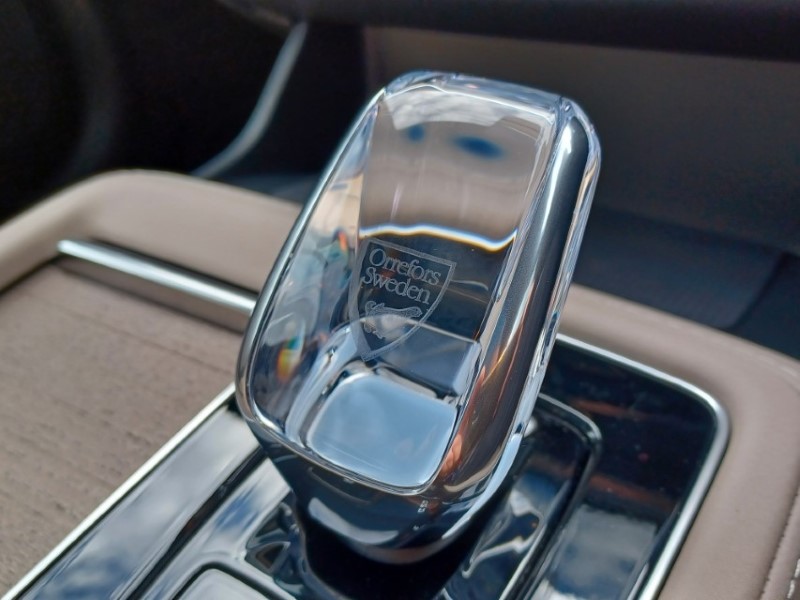 2026 (26) VOLVO XC90 2.0 T8 PHEV Ultra Dark 5dr AWD Geartronic 5341152