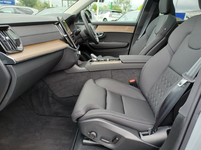 2026 (26) VOLVO XC90 2.0 B5P Plus Dark 5dr AWD Geartronic 5465883