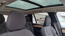 2026 (26) VOLVO XC90 2.0 B5P Plus Dark 5dr AWD Geartronic 5465875