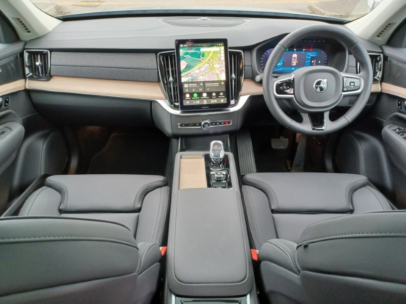 2026 (26) VOLVO XC90 2.0 B5P Plus Dark 5dr AWD Geartronic 5465882