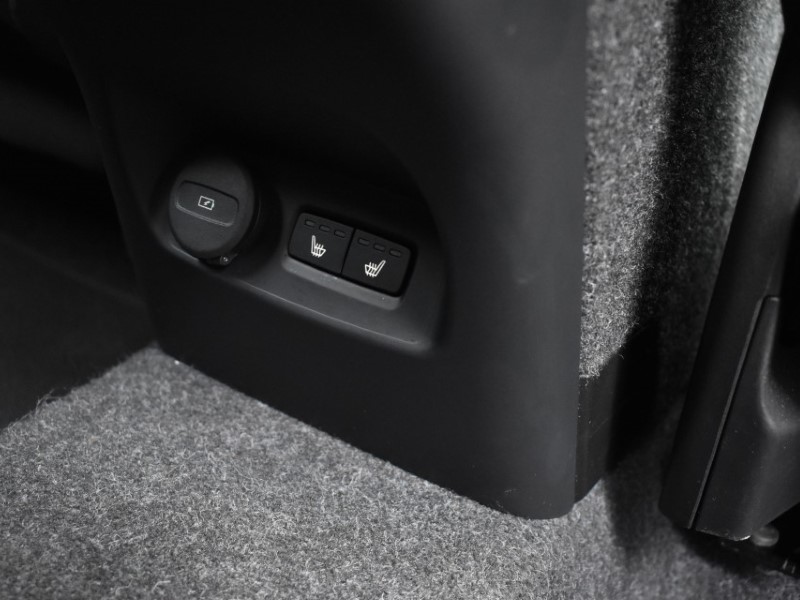 2025 (25) VOLVO XC40 2.0 B4P Plus Dark 5dr Auto 5069554