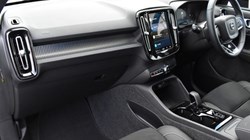 2025 (25) VOLVO XC40 2.0 B4P Plus Dark 5dr Auto 5069559