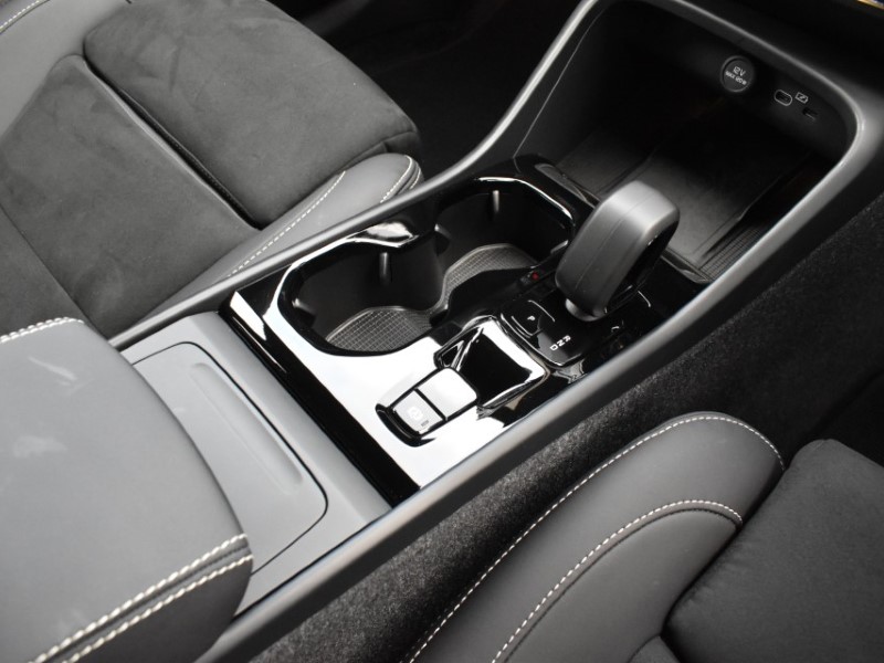 2025 (25) VOLVO XC40 2.0 B4P Plus Dark 5dr Auto 5069547