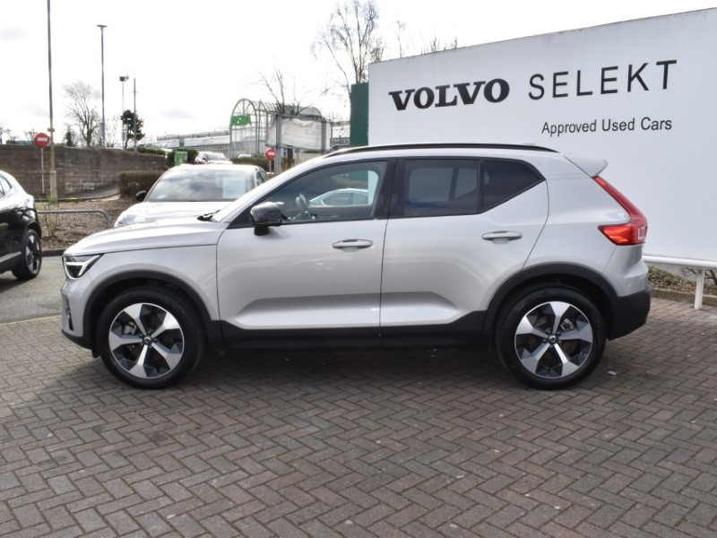 2025 (25) VOLVO XC40 2.0 B4P Plus Dark 5dr Auto 5069531
