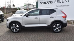 2025 (25) VOLVO XC40 2.0 B4P Plus Dark 5dr Auto 5069531