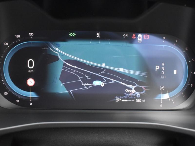 2025 (25) VOLVO XC40 2.0 B4P Plus Dark 5dr Auto 5069537