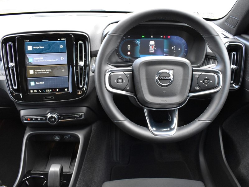 2025 (25) VOLVO XC40 2.0 B4P Plus Dark 5dr Auto 5069556