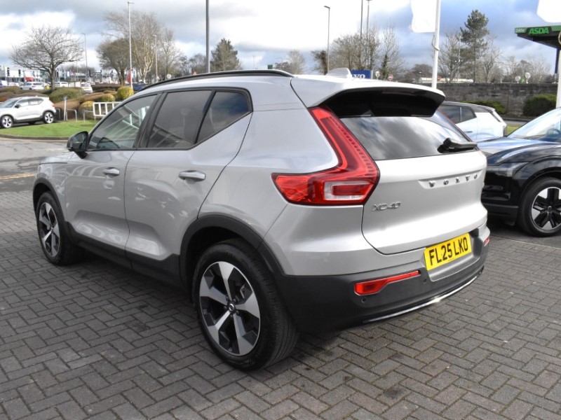 2025 (25) VOLVO XC40 2.0 B4P Plus Dark 5dr Auto 5069529