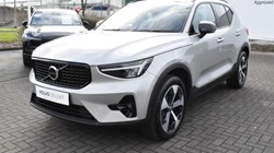 2025 (25) VOLVO XC40 2.0 B4P Plus Dark 5dr Auto 5069528