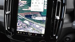 2025 (25) VOLVO XC40 2.0 B4P Plus Dark 5dr Auto 5069540