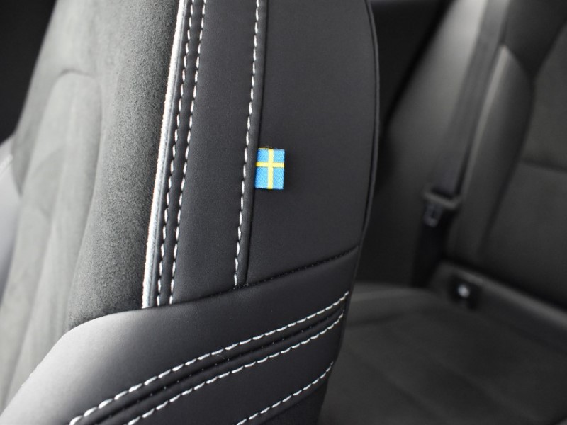 2025 (25) VOLVO XC40 2.0 B4P Plus Dark 5dr Auto 5069562