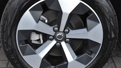 2025 (25) VOLVO XC40 2.0 B4P Plus Dark 5dr Auto 5069570