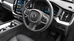 2022 (72) VOLVO XC60 2.0 B5P Core 5dr AWD Geartronic 5079347