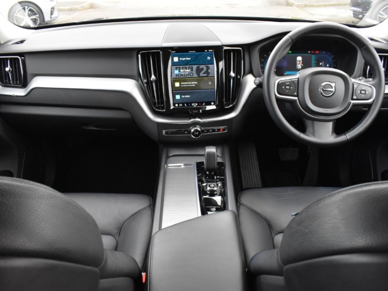 2022 (72) VOLVO XC60 2.0 B5P Core 5dr AWD Geartronic 5079409
