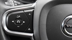 2022 (72) VOLVO XC60 2.0 B5P Core 5dr AWD Geartronic 5079343