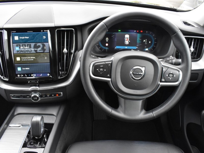 2022 (72) VOLVO XC60 2.0 B5P Core 5dr AWD Geartronic 5079408