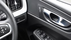 2022 (72) VOLVO XC60 2.0 B5P Core 5dr AWD Geartronic 5079332