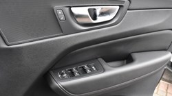 2022 (72) VOLVO XC60 2.0 B5P Core 5dr AWD Geartronic 5079345