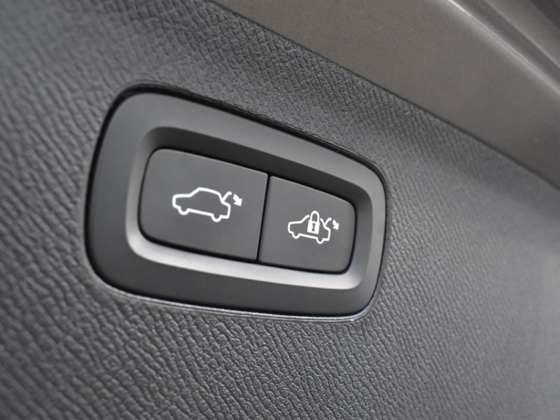 2022 (22) VOLVO XC90 2.0 B5P [250] R DESIGN 5dr AWD Gtron 5092969