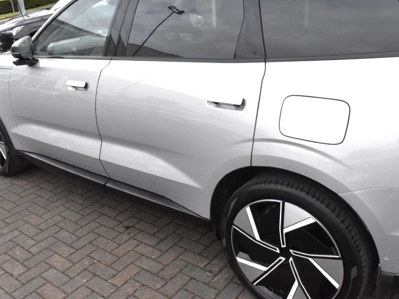 2025 (75) VOLVO EX90 380kW Twin Motor Performance Ultra 111kWh 5dr Auto 5099142