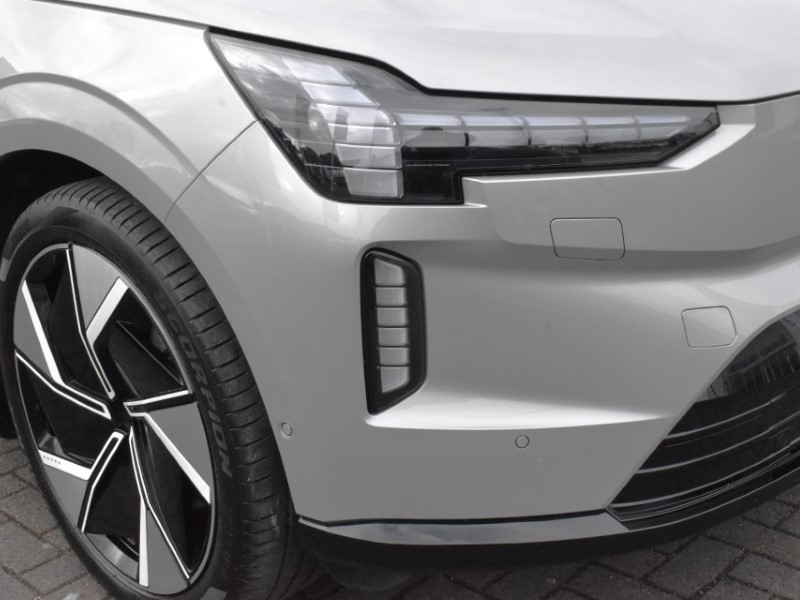 2025 (75) VOLVO EX90 380kW Twin Motor Performance Ultra 111kWh 5dr Auto 5099145