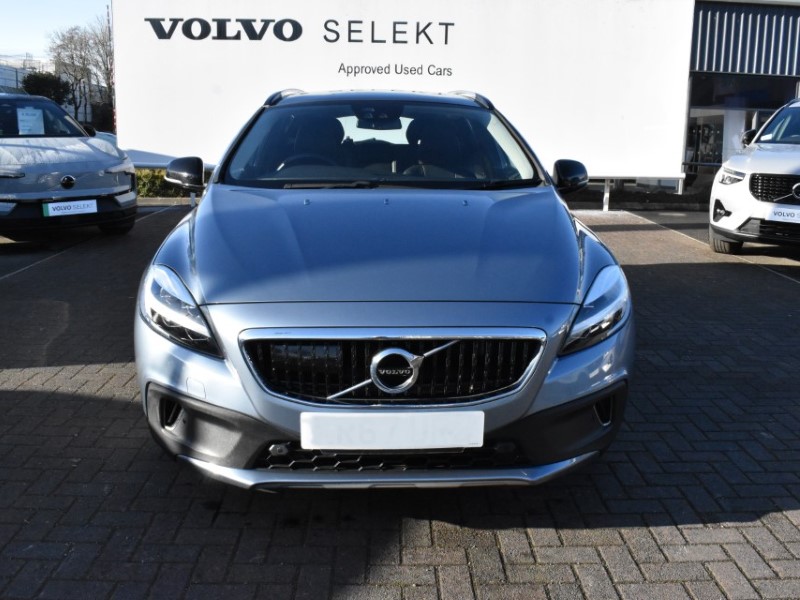 2017 (67) VOLVO V40 D4 [190] Cross Country Pro 5dr 5073525