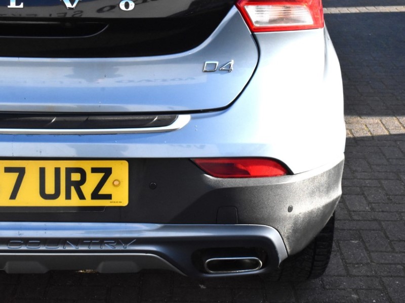 2017 (67) VOLVO V40 D4 [190] Cross Country Pro 5dr 5073560