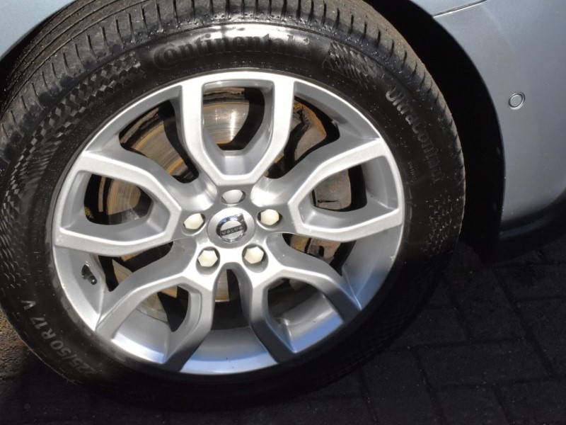 2017 (67) VOLVO V40 D4 [190] Cross Country Pro 5dr 5073566