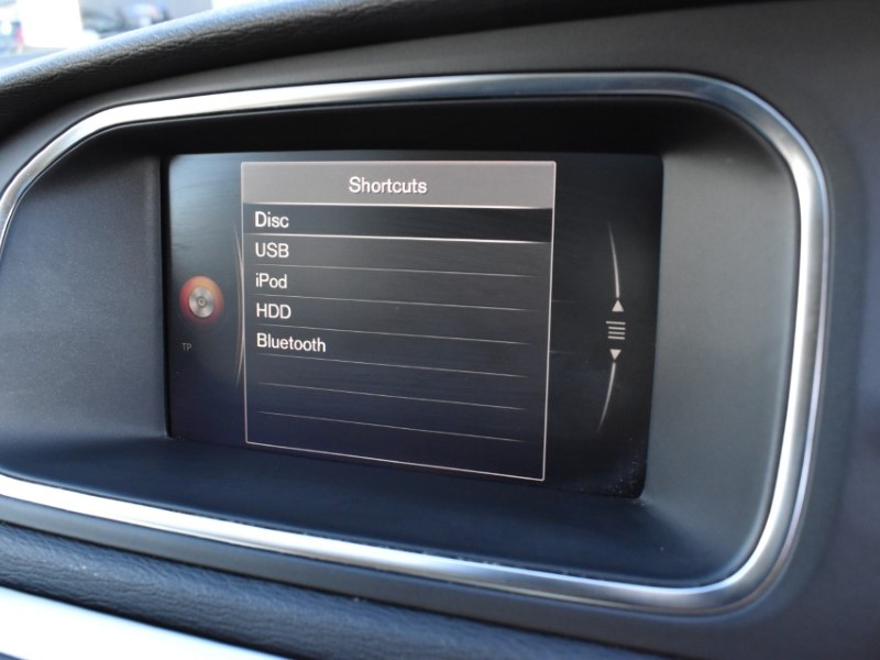 2017 (67) VOLVO V40 D4 [190] Cross Country Pro 5dr 5073539