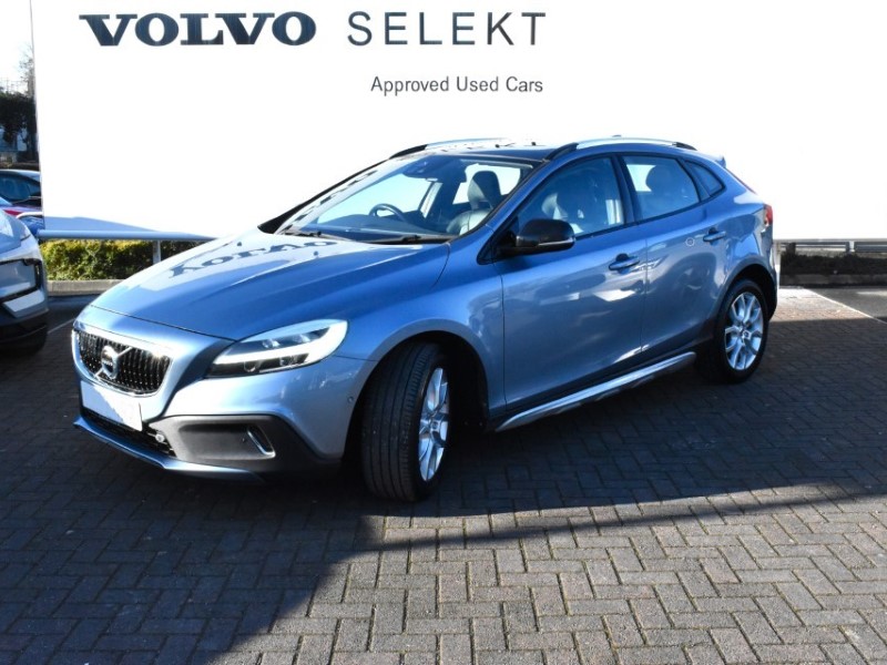 2017 (67) VOLVO V40 D4 [190] Cross Country Pro 5dr 5073531