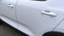 2025 (74) VOLVO XC40 2.0 B4P Ultra Dark 5dr Auto 5143338