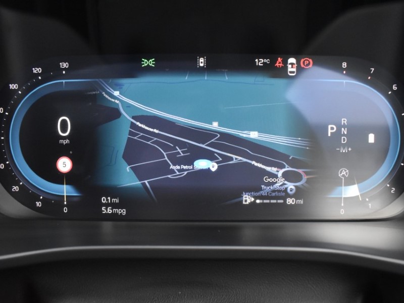 2025 (74) VOLVO XC40 2.0 B4P Ultra Dark 5dr Auto 5143301