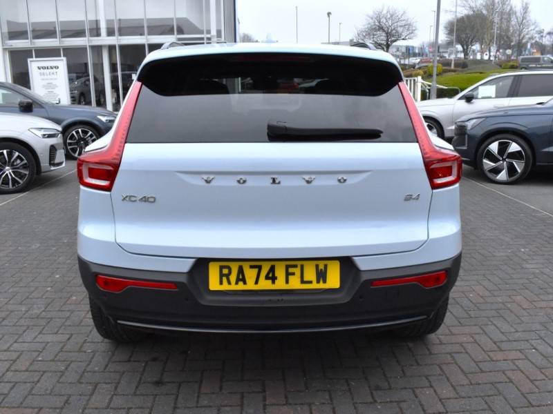 2025 (74) VOLVO XC40 2.0 B4P Ultra Dark 5dr Auto 5143349