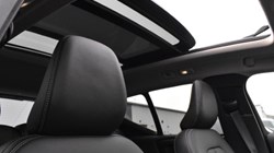 2025 (74) VOLVO XC40 2.0 B4P Ultra Dark 5dr Auto 5143319